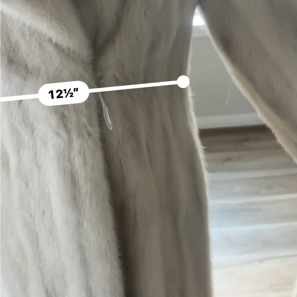 Elegant Cream Mink fur Coat - Picture 15 of 16